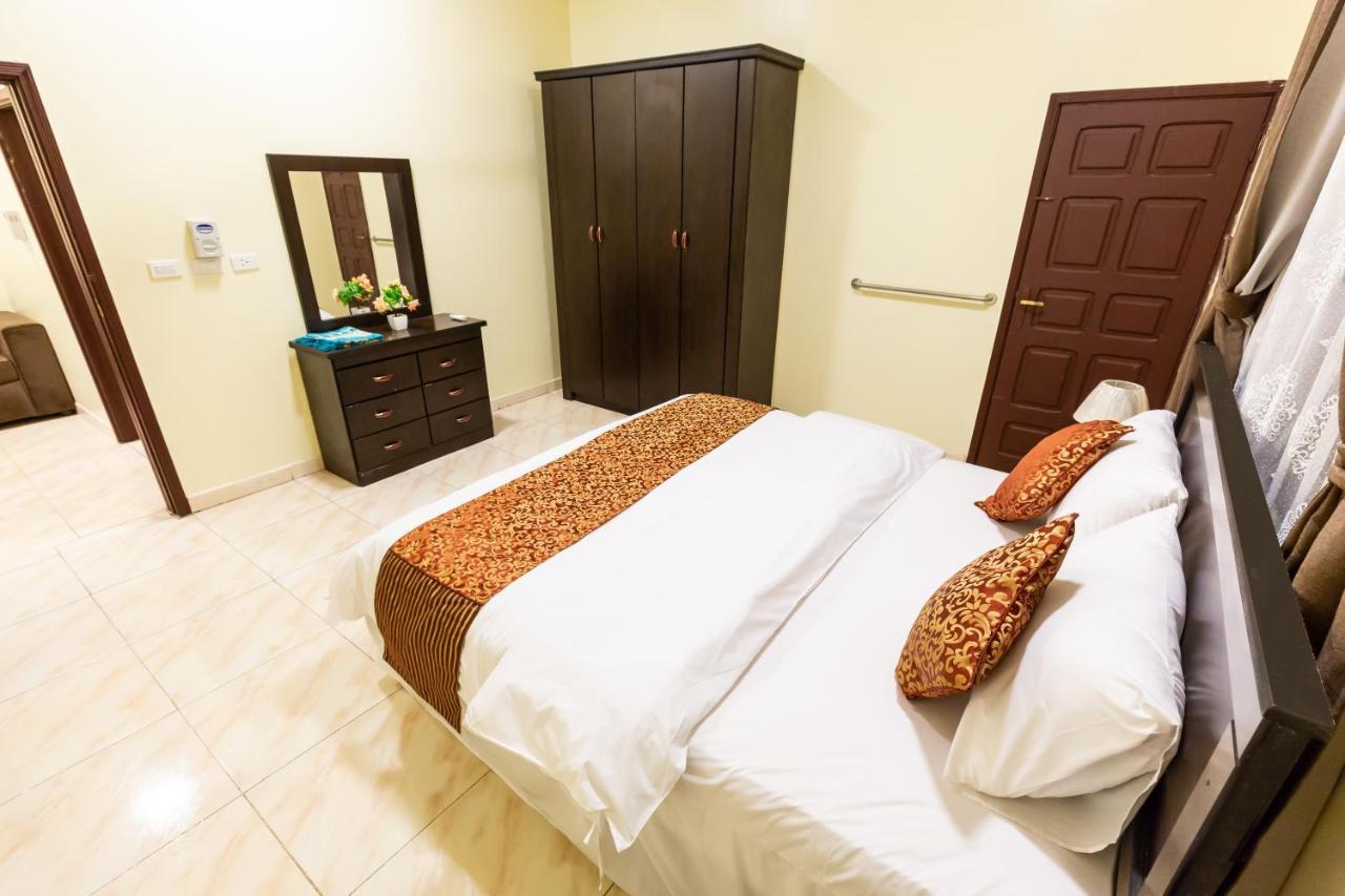 العييري للوحدات السكنية المفروشة الباحة 2 Al Baha Exterior foto